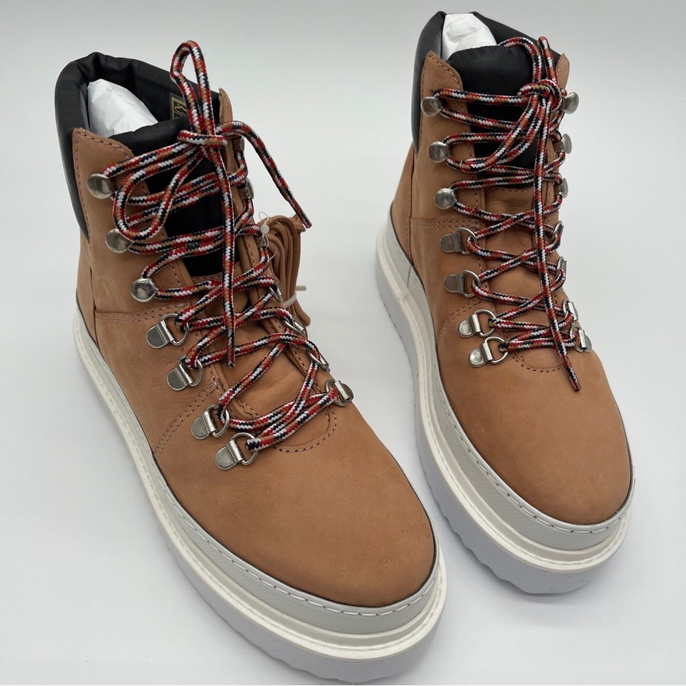 Schutz Boot 6B Woman’s Waterproof Honey Beige Marlua NIB Hiking Casual Outdoor